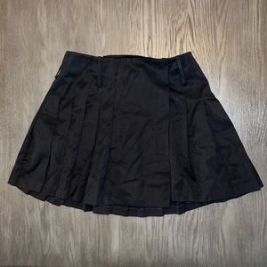 Size 4 and 100% Wool Hilfiger Black Pleated Skirt.